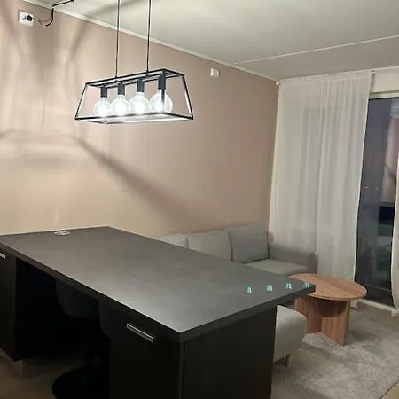 Leilighet I 4 Etasje Med Balkong Ved Heimdal *